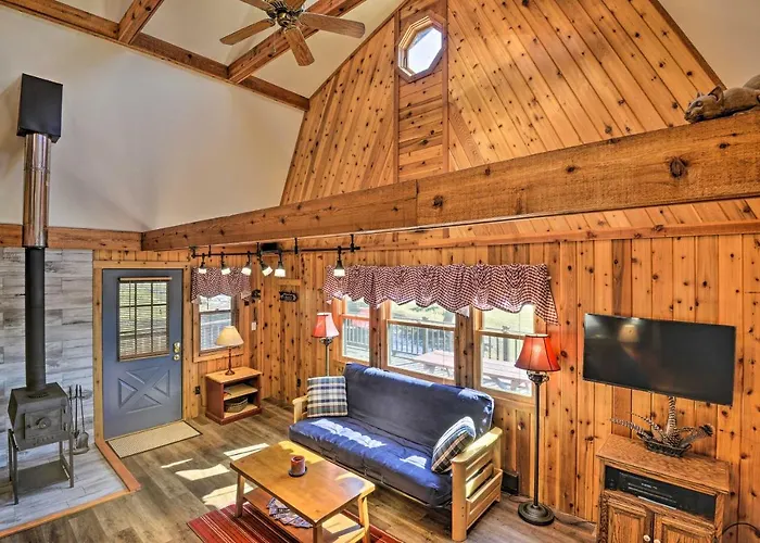 Springwater Cabin Near Hiking, Lakes, And Vineyards